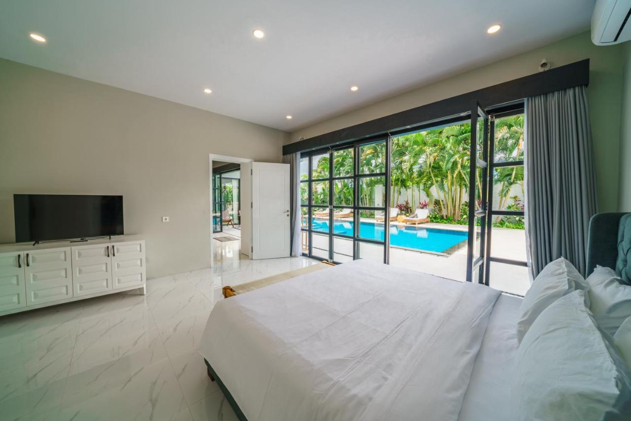 Villa Okenada - Modern 5-Bedroom Pool Villa In Berawa! Canggu Eksteriør bilde