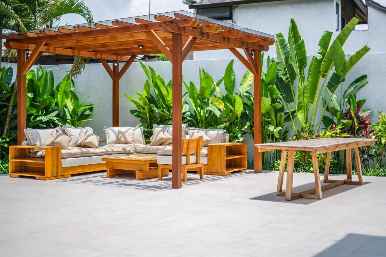 Villa Okenada - Modern 5-Bedroom Pool Villa In Berawa! Canggu Eksteriør bilde